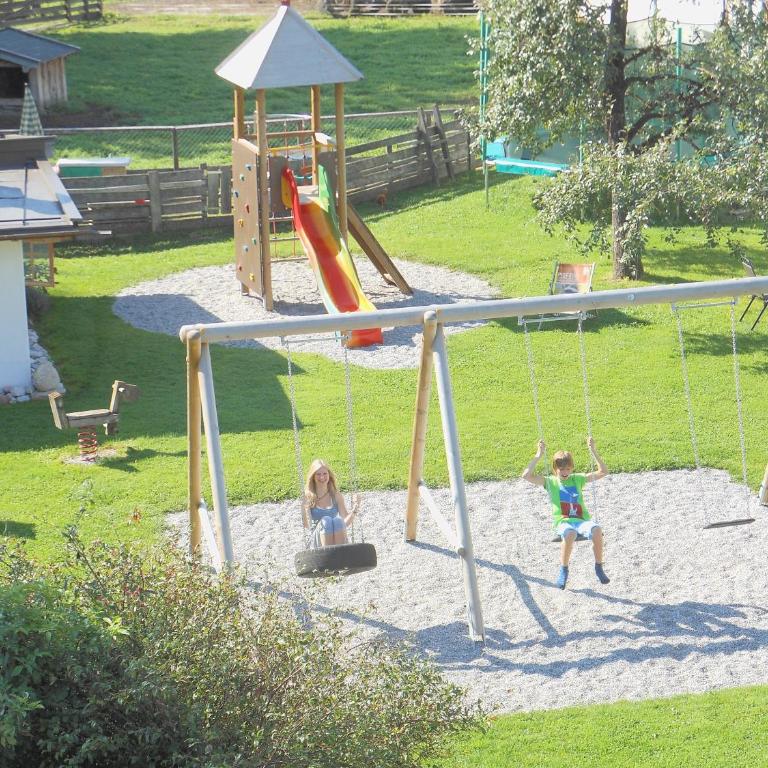 Appartement & Ferienwohnung am Baby & Kinderbauerhof Stefflhof - Apartment mit Balkon - 8