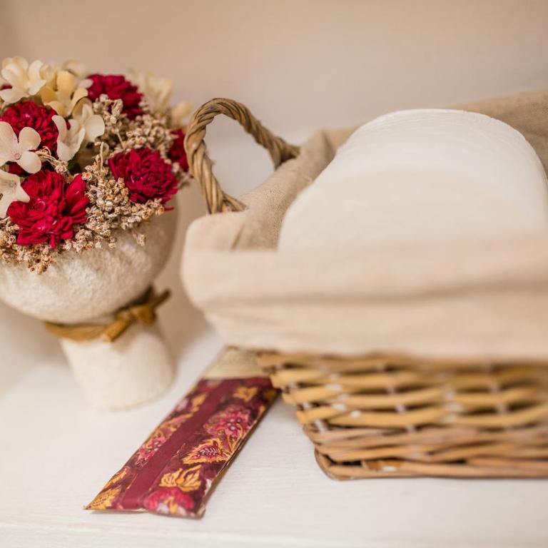Casa Blanca Boutique & Organic - Deluxe Double Room with Shower - 8