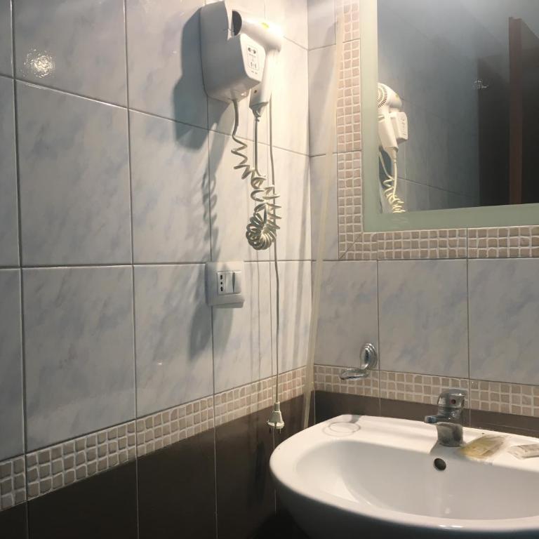 Toffa Place In Rome - Chambre Simple avec Salle de Bains Privative - 4