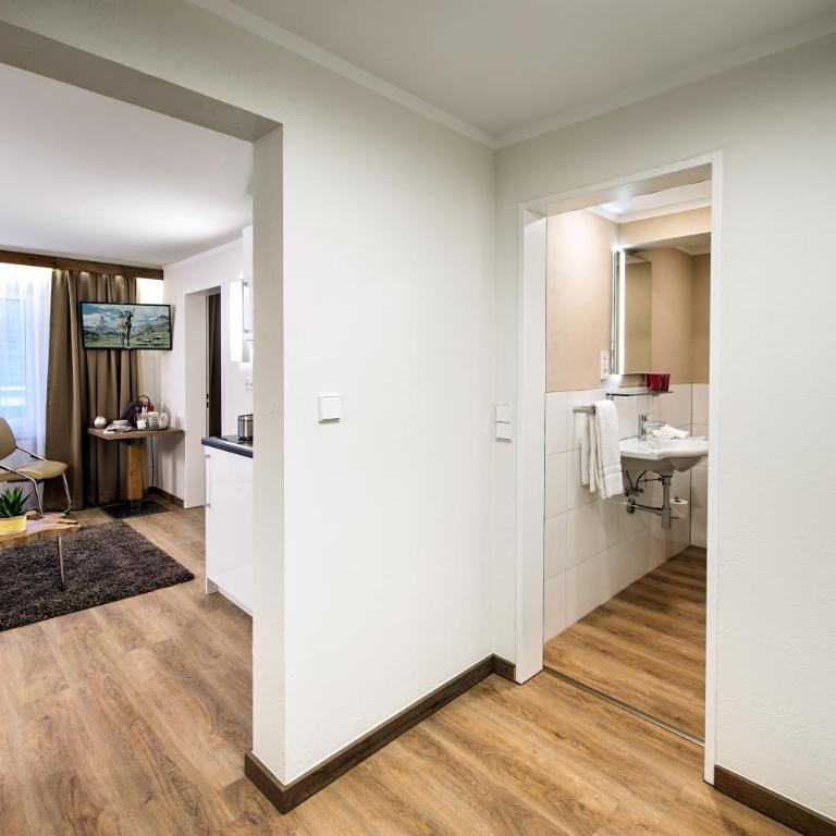 Apartments Butterfly Zermatt - Apartment mit 1 Schlafzimmer und Balkon - 5