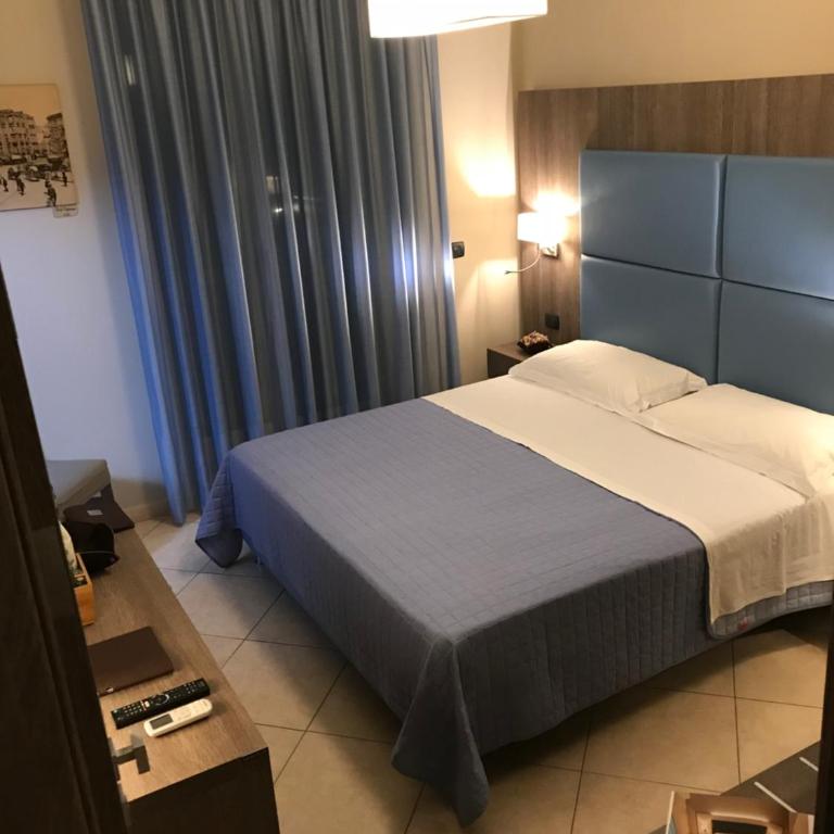 Napoli Com'era - Large Double Room - 1