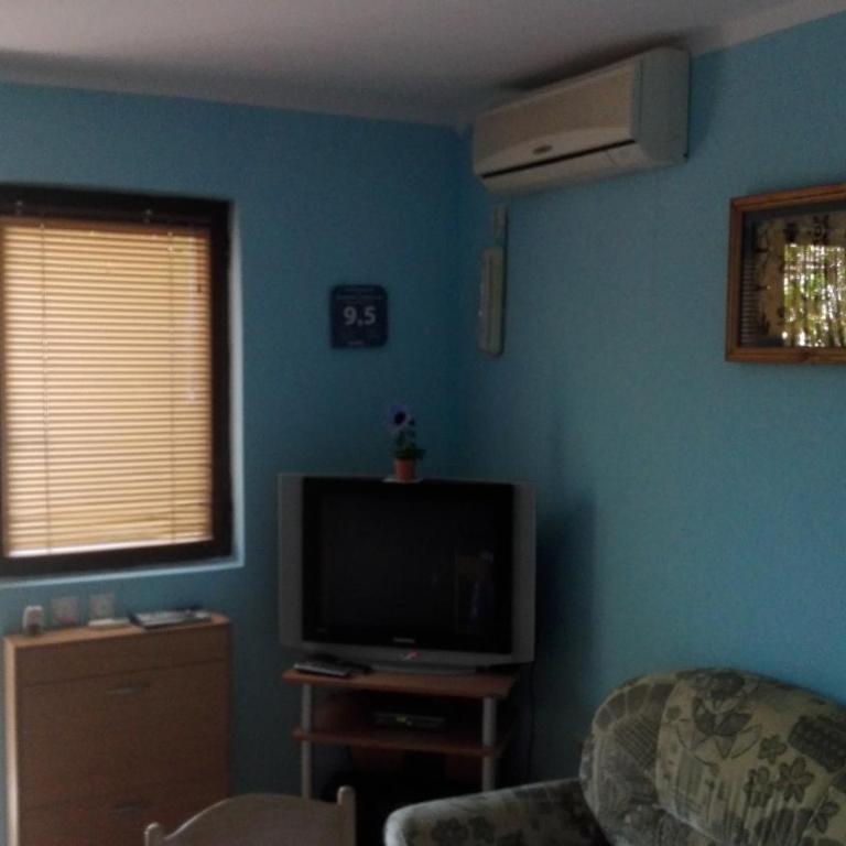 Apartments Penovic - One-Bedroom Apartment - 9