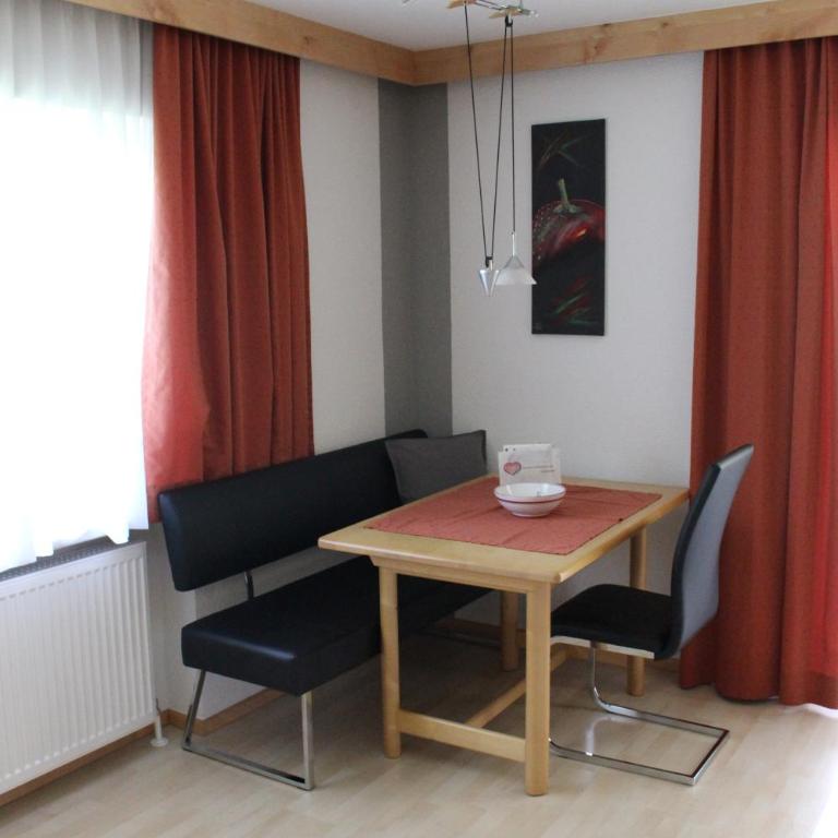 Ferienwohnungen Maurer - Studio mit Balkon - 9