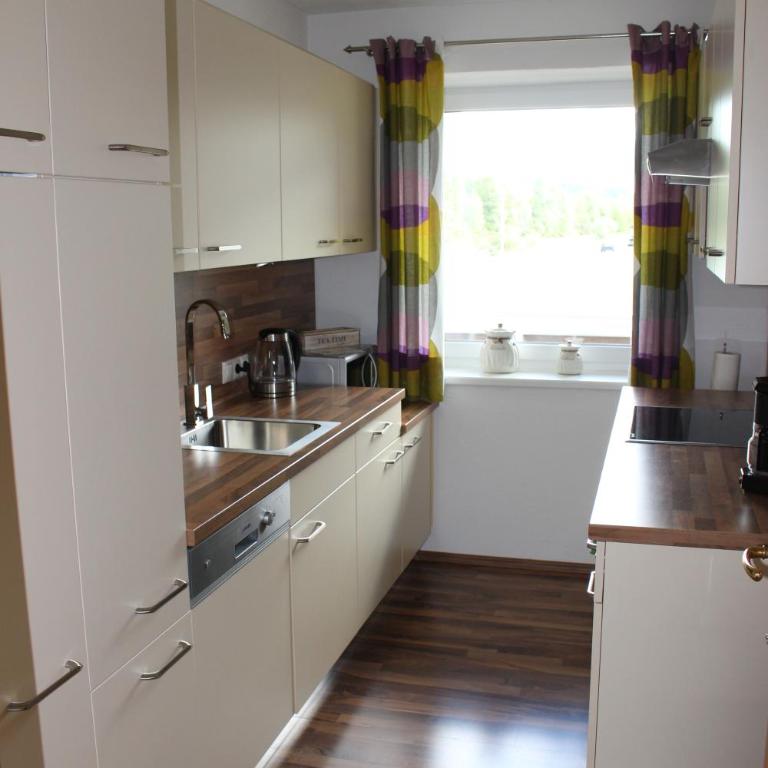 Ferienwohnungen Maurer - Comfort Apartment mit 2 Schlafzimmern und Balkon - 8