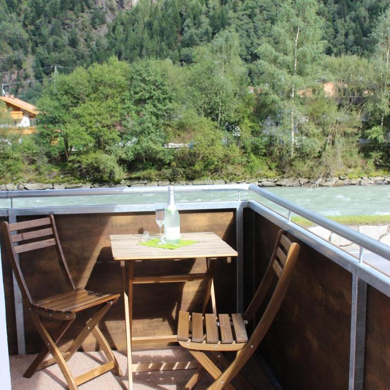 Ferienwohnungen Maurer - Comfort Apartment mit 2 Schlafzimmern und Balkon - 19