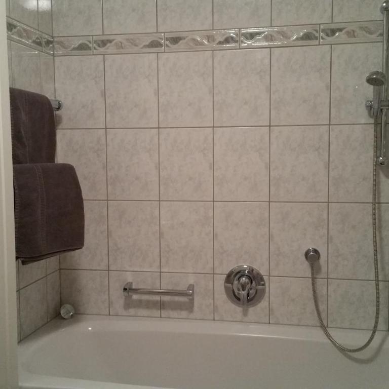 Ferienwohnungen Maurer - Comfort Apartment mit 2 Schlafzimmern und Balkon - 10
