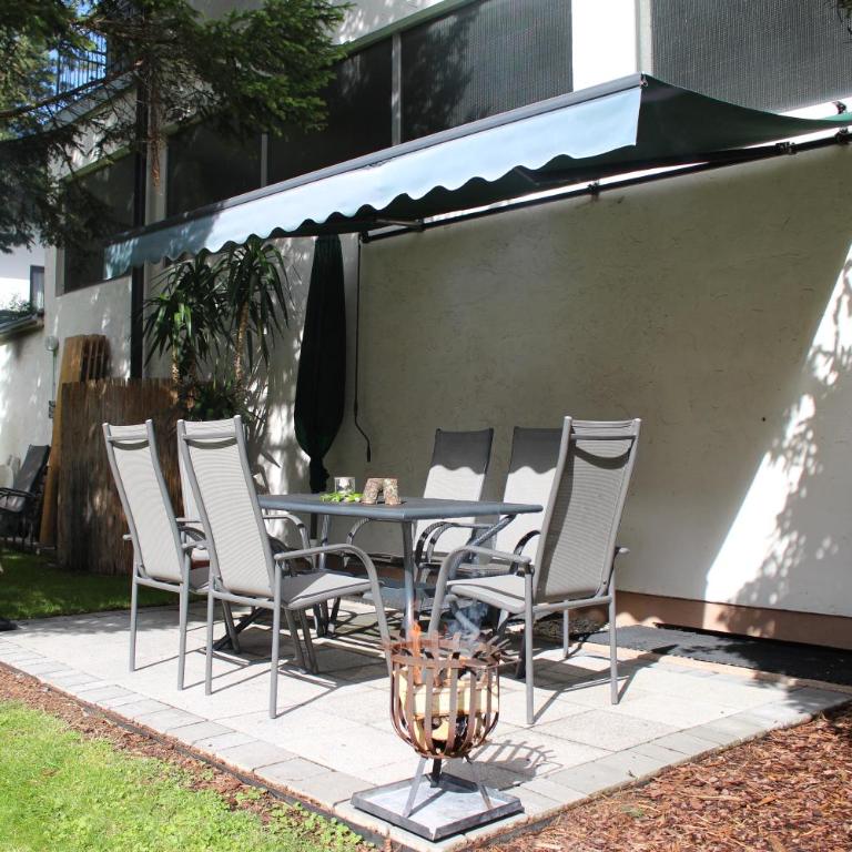 Ferienwohnungen Maurer - Apartment mit 4 Schlafzimmern und einem Balkon - 32