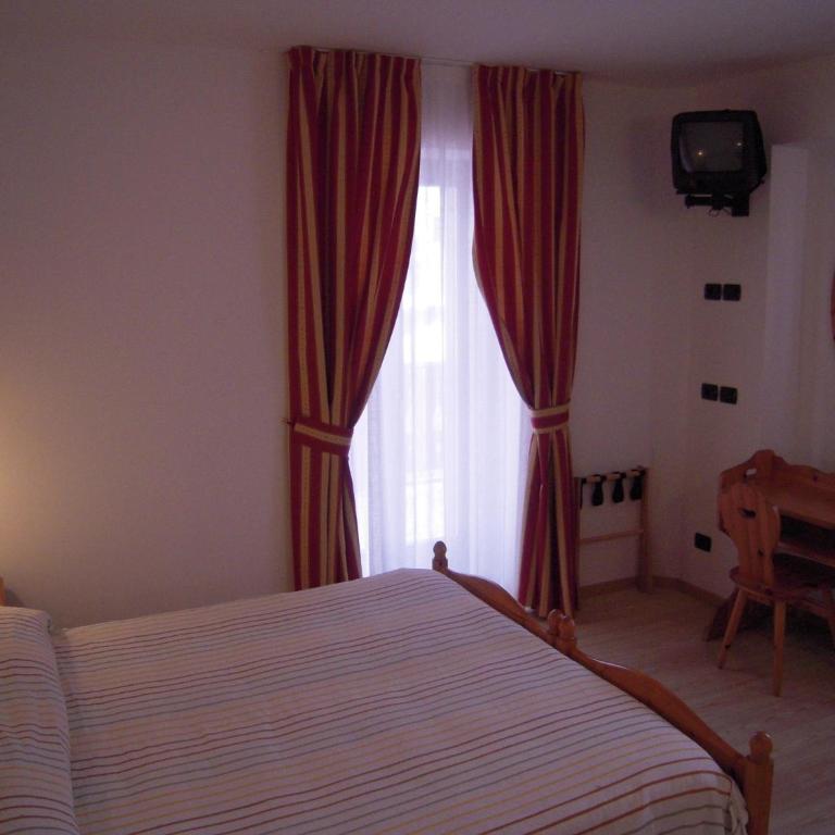 Hotel Seggiovia - Camera Matrimoniale/Doppia con Letti Singoli con Vista Montagna - 4