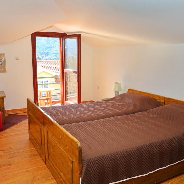Loki Apartments - Apartment with Sea View - 14