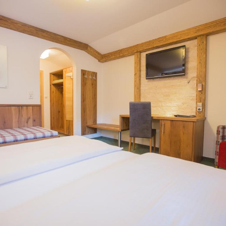 Hotel Ennskraxblick - Doppelzimmer mit Balkon - 3