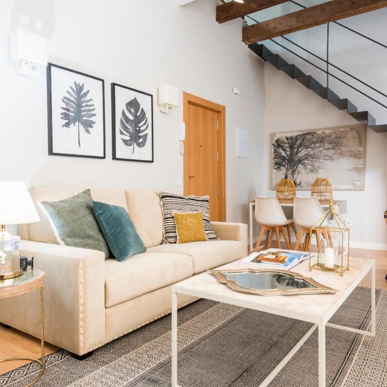 Genteel Home Trinidad Grund - Apartamento Dúplex de 2 dormitorios con terraza - 1