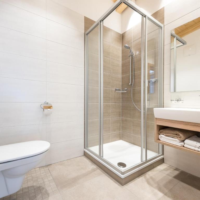 Appartements Sulzer by we rent, SUMMERCARD INCLUDED - Penthouse-Apartment mit 3 Schlafzimmern und Terrasse - 22