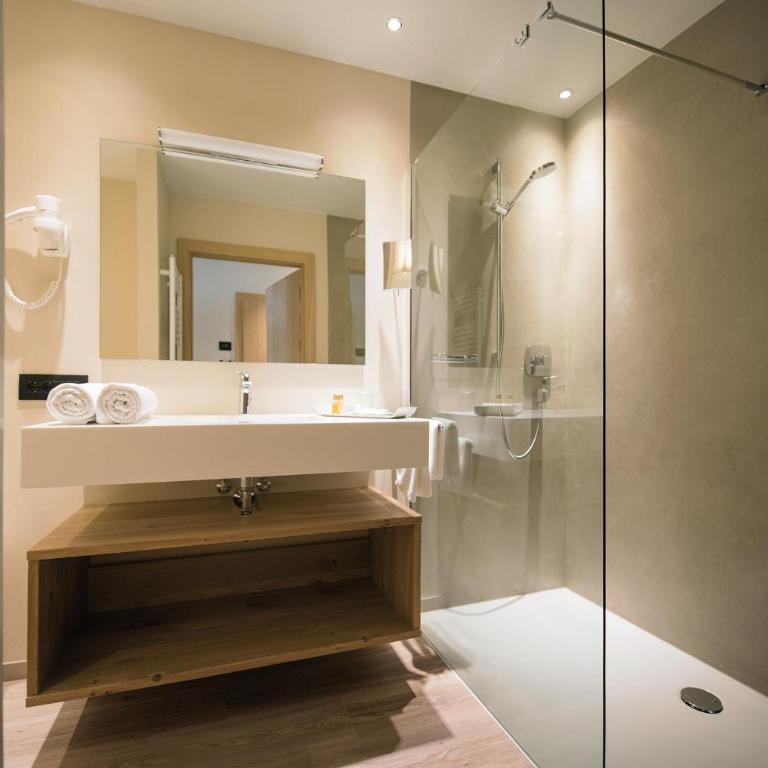 Hotel Condor - Camera Familiare Superior - 2