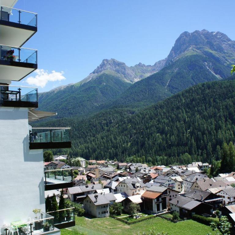 Chasa Miramunt 7 - Apartment mit Balkon - 1