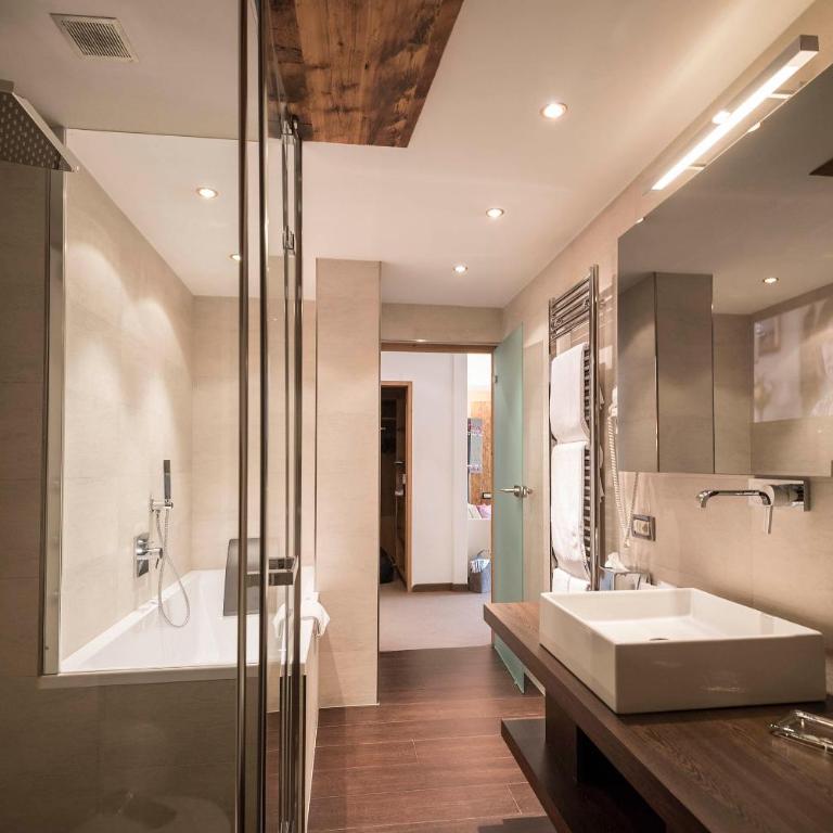 Hotel Aaritz - Suite con Balcone - 2