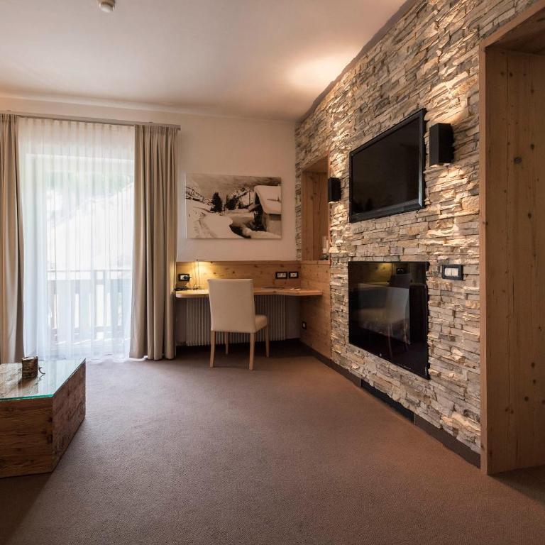 Hotel Aaritz - Suite con Balcone - 7