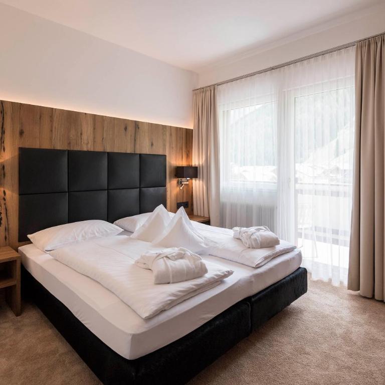 Hotel Aaritz - Suite con Balcone - 6