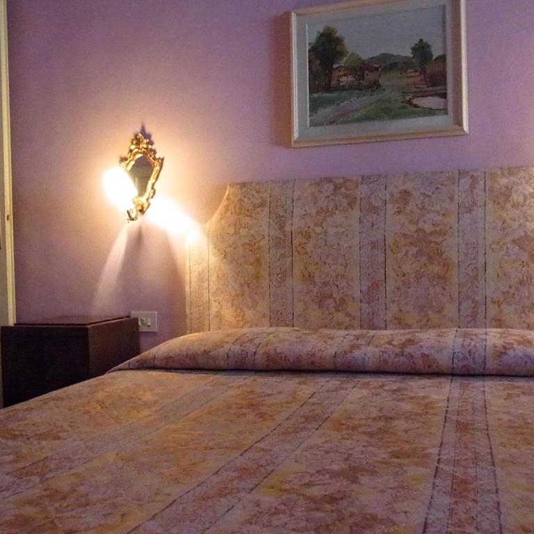 Hotel Cestelli - Double Room with Private Bathroom - 13