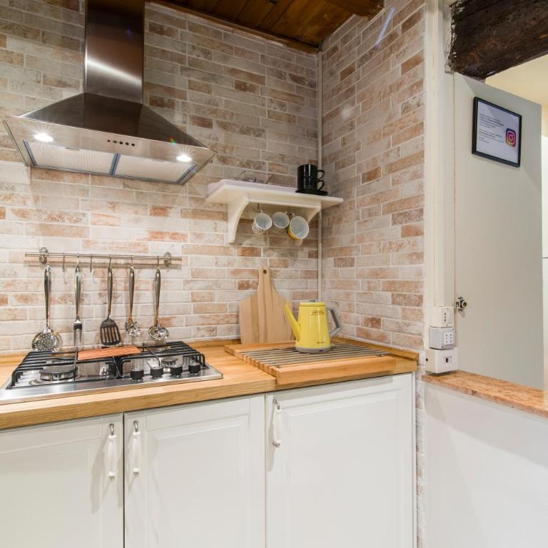 GuestHost - Bologna Rainbow Apartment - Appartamento - 12