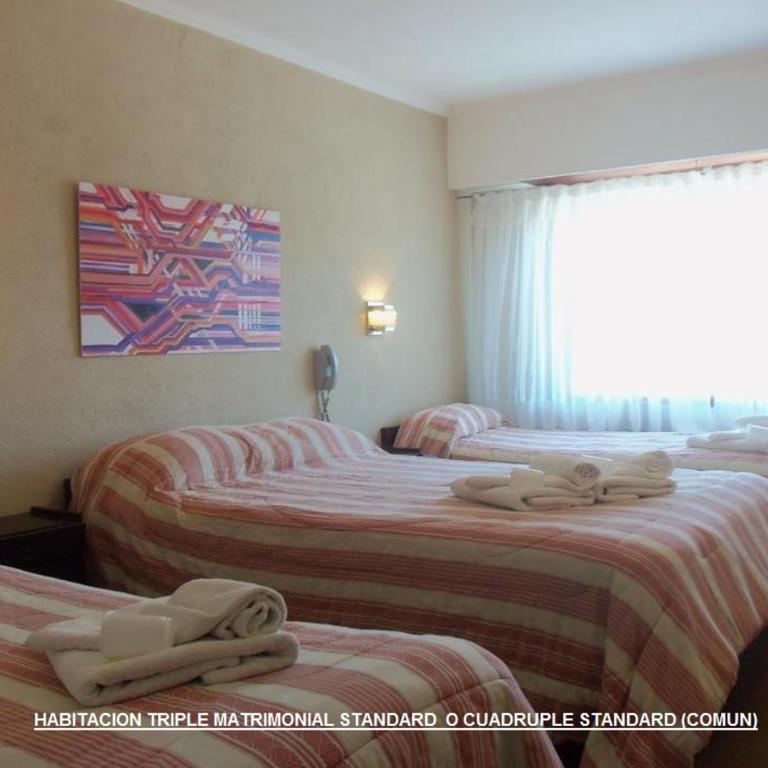 Dino´s Hotel - Economy Quadruple Room - 1