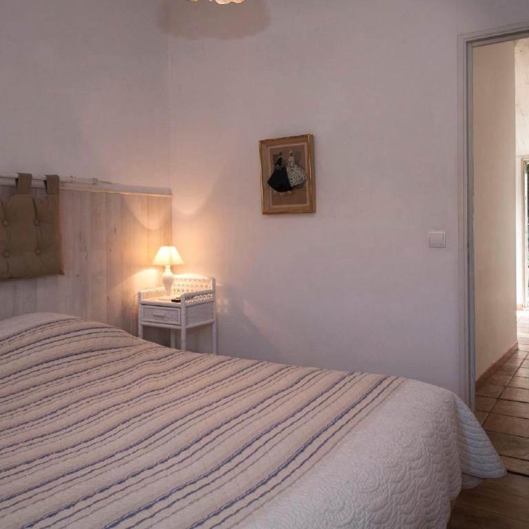 Ecuries Sainte Croix - Chambre Double Mas Brescou - 10