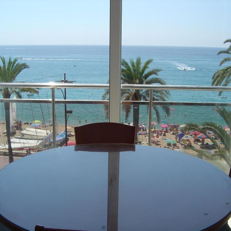 Apartaments Tropic - Apartamento de 2 dormitorios con vistas al mar (4-5 adultos) - 10