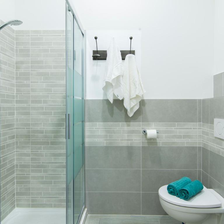 GuestHost - Bright Apartment near Central StationFreccia Rossa Bologna Apartment - Apartment - 25