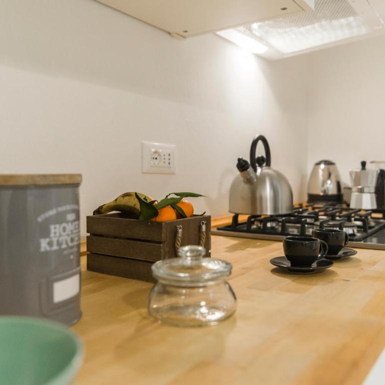 GuestHost - University Loft Apartment - Loft - 13
