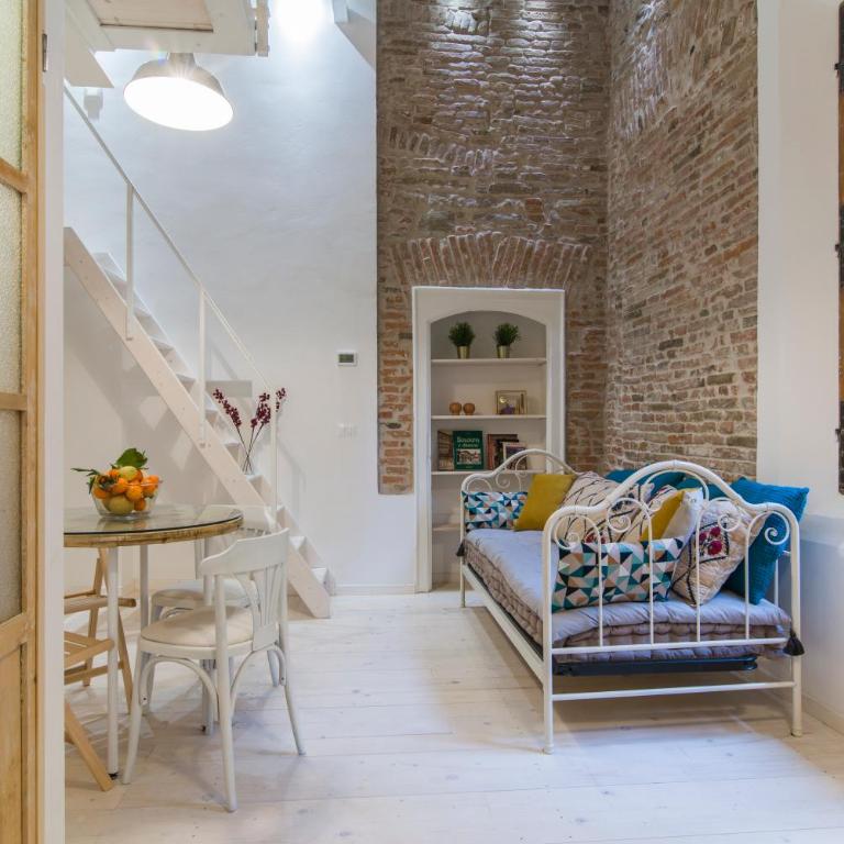 GuestHost - University Loft Apartment - Loft - 4