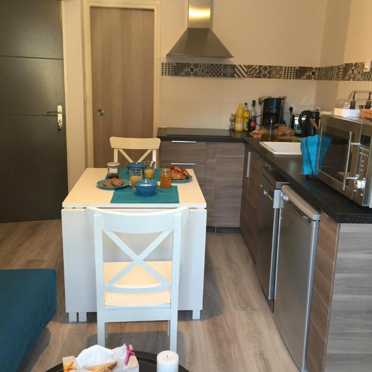 Les Meublés de Luchon - La Perle Bleue - Centre Luchon, Beau T2, 2 à 4 personnes, Wifi - Appartamento Deluxe - 10