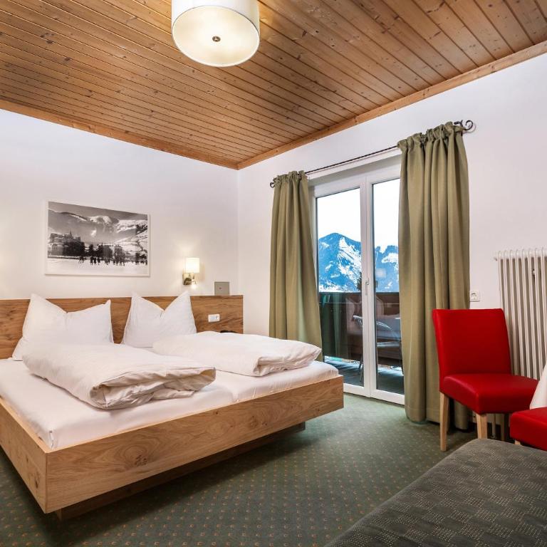 Pension Margarete - Doppelzimmer mit Balkon und Talblick - 4