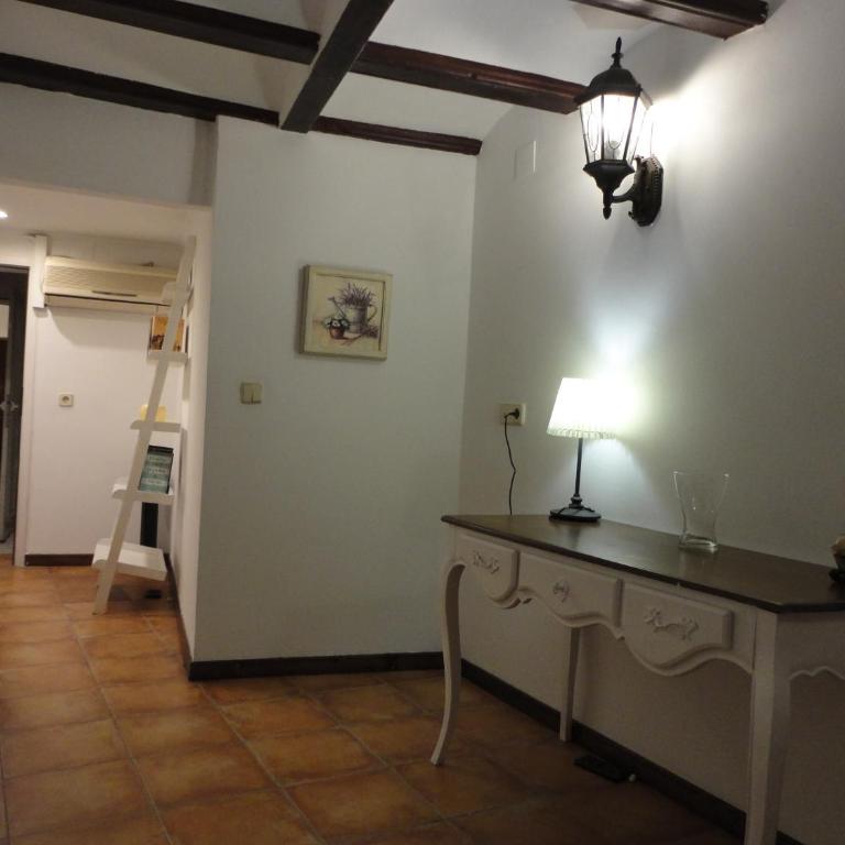 Center Valencia - Two-Bedroom House - 3