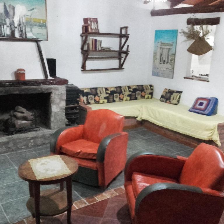Luna Azul - Two-Bedroom Chalet - 4
