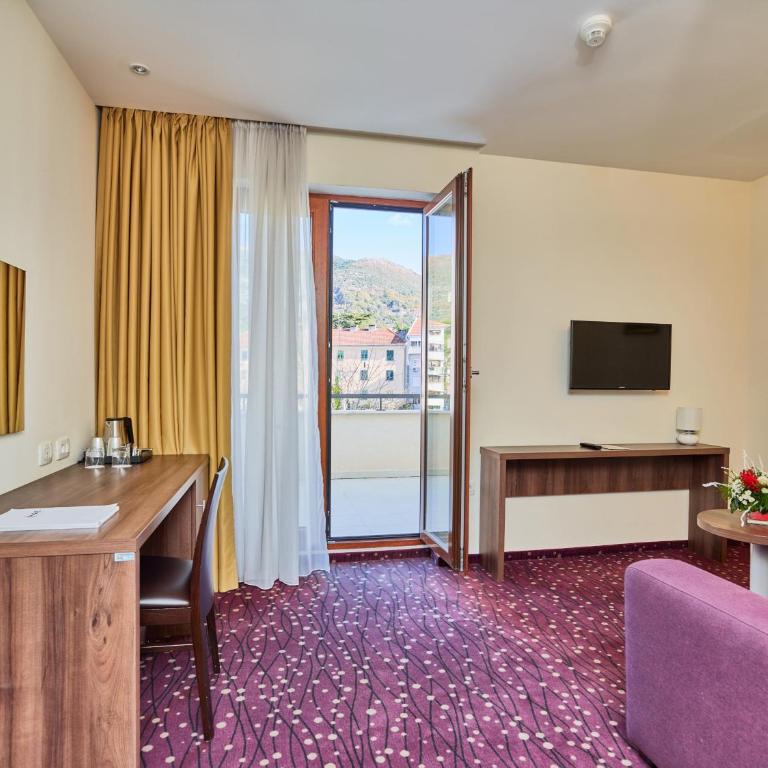 Hotel Pine - Suite with Terrace - 3