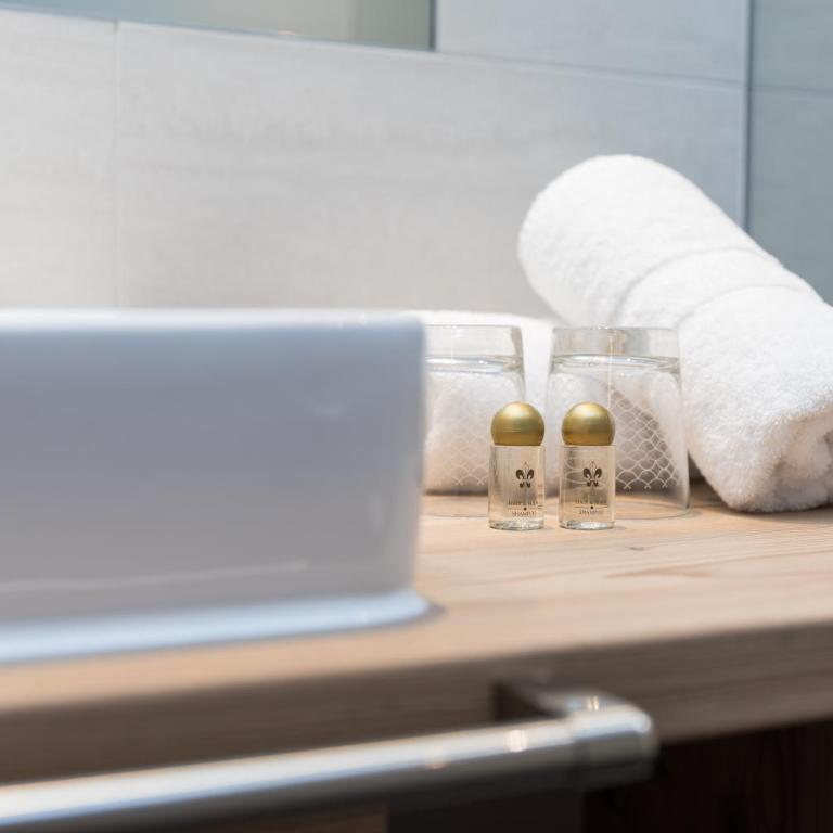 The Ischgl Lodge - Doppelzimmer mit Balkon - 7
