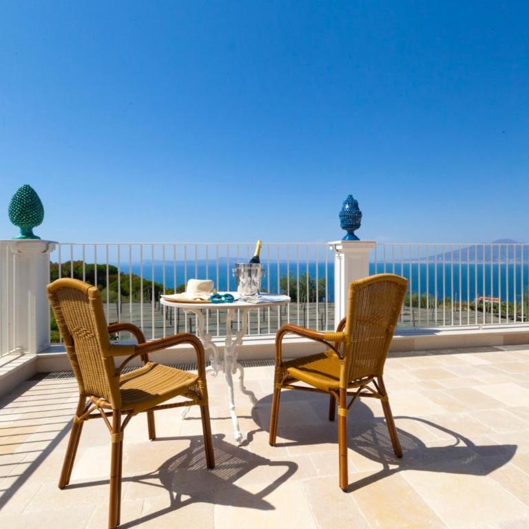 Relais Palazzo del Barone - Camera Deluxe Matrimoniale/Doppia con Letti Singoli con Vista Mare - 1