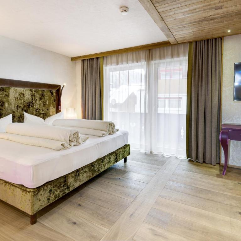 Hotel Rose - Superior Suite - 5