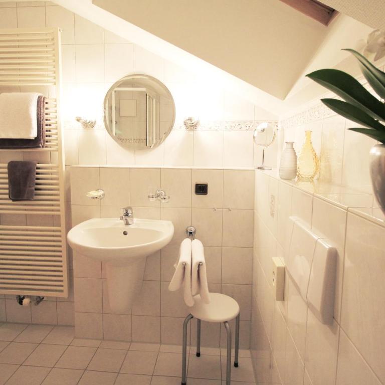 Gästehaus Gaymann - Doppelzimmer - 5