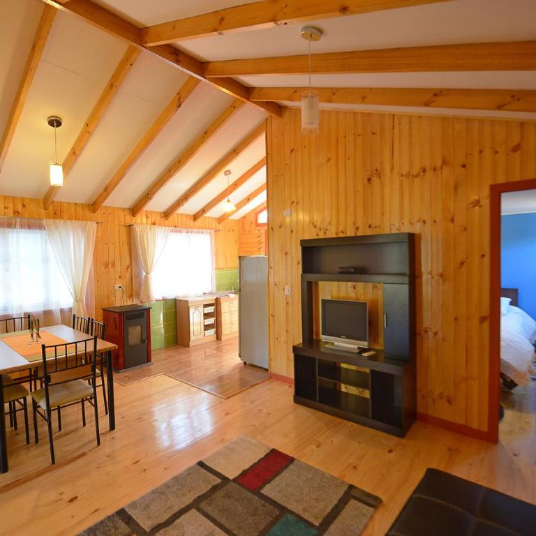 Cabaña en barrio Palafitos de Castro - Three-Bedroom Townhouse - 1