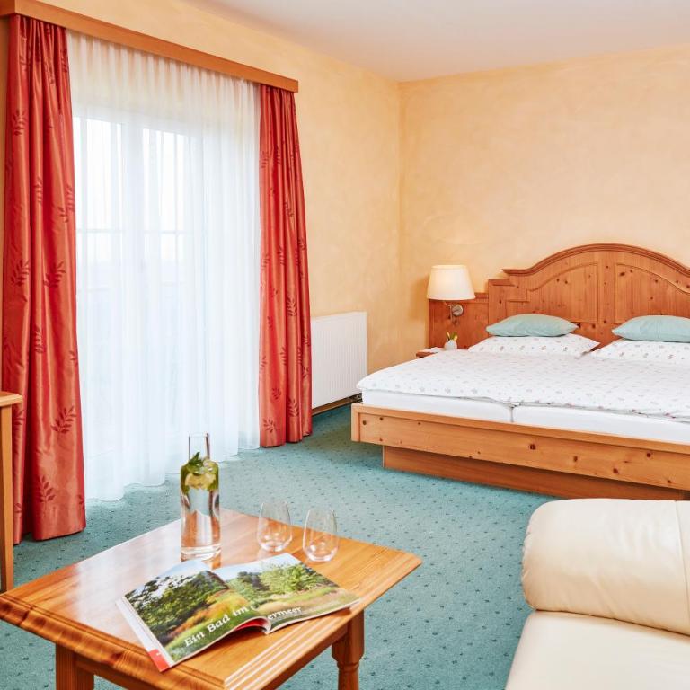 Hotel Garni Schöne Aussichten - Doppelzimmer mit Balkon - 1