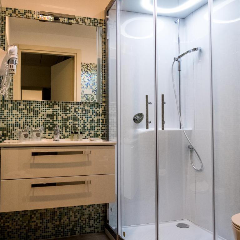"La Conchiglia d' Oro" HOTEL & SPA - Camera Tripla Economy - 4