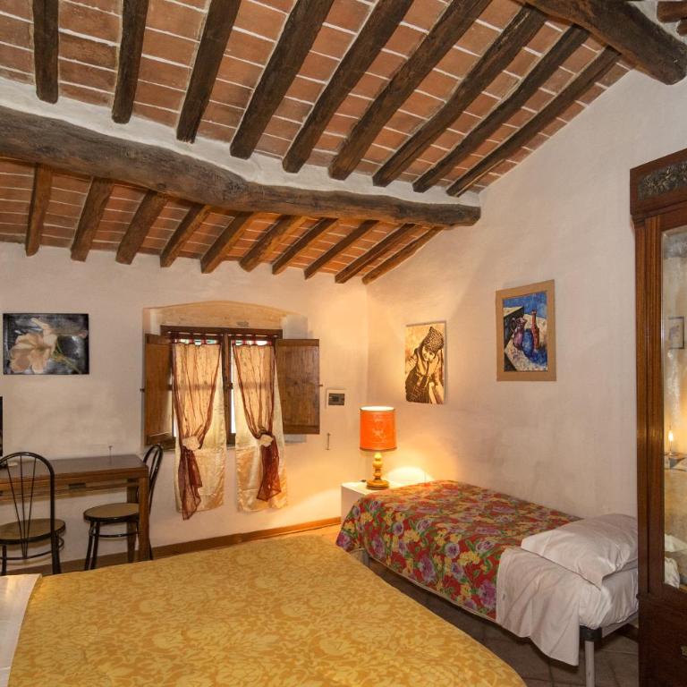 Due Borghi Guest House - Standard Family Room - 5