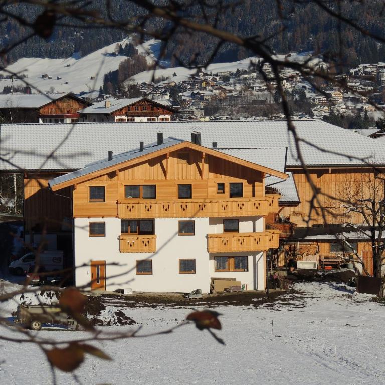 Buttererhof-Apartments - Apartment mit 2 Schlafzimmern und Balkon 1 - 35