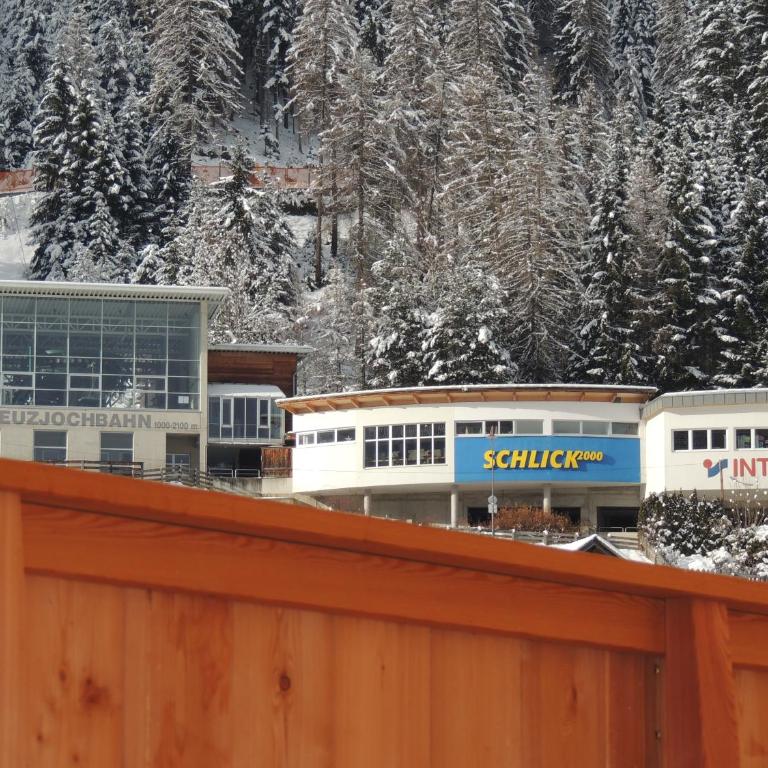 Buttererhof-Apartments - Apartment mit 2 Schlafzimmern und Balkon 1 - 17