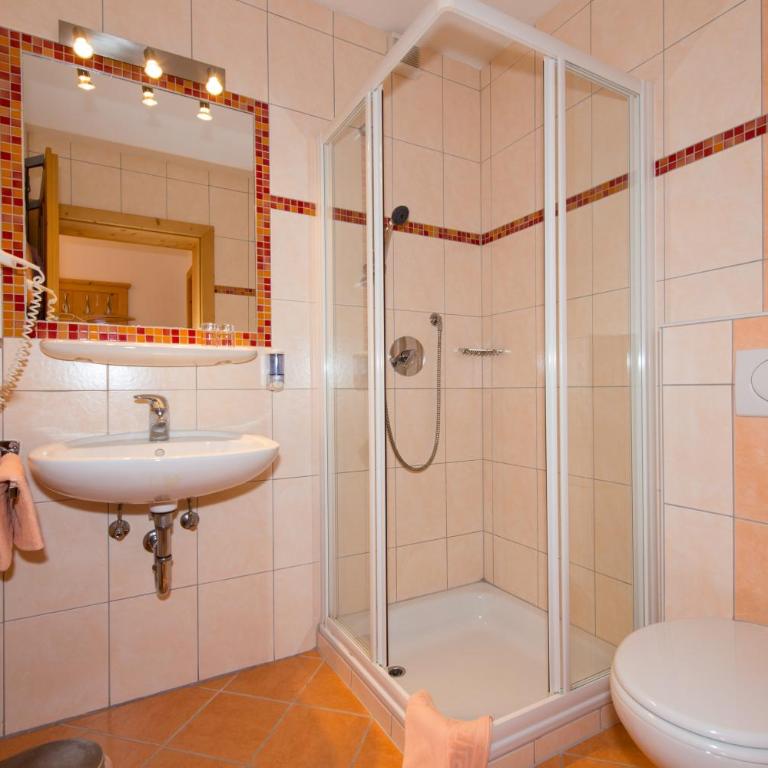 Maria's Sonnenquartier - Doppelzimmer mit Balkon - 8