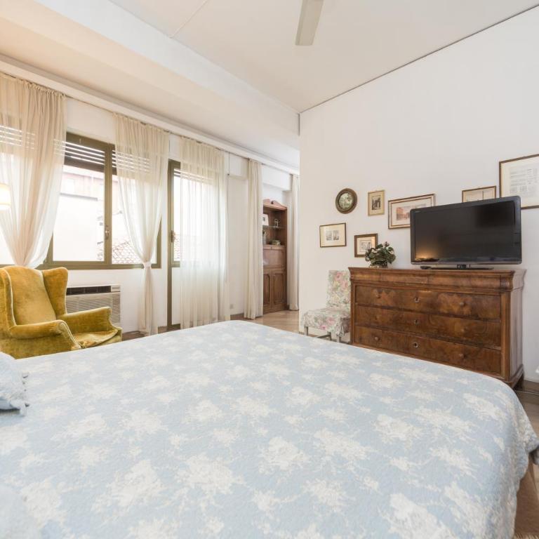 Cristina Rossi Bed and Breakfast - Camera Matrimoniale Superior con Vasca - 5
