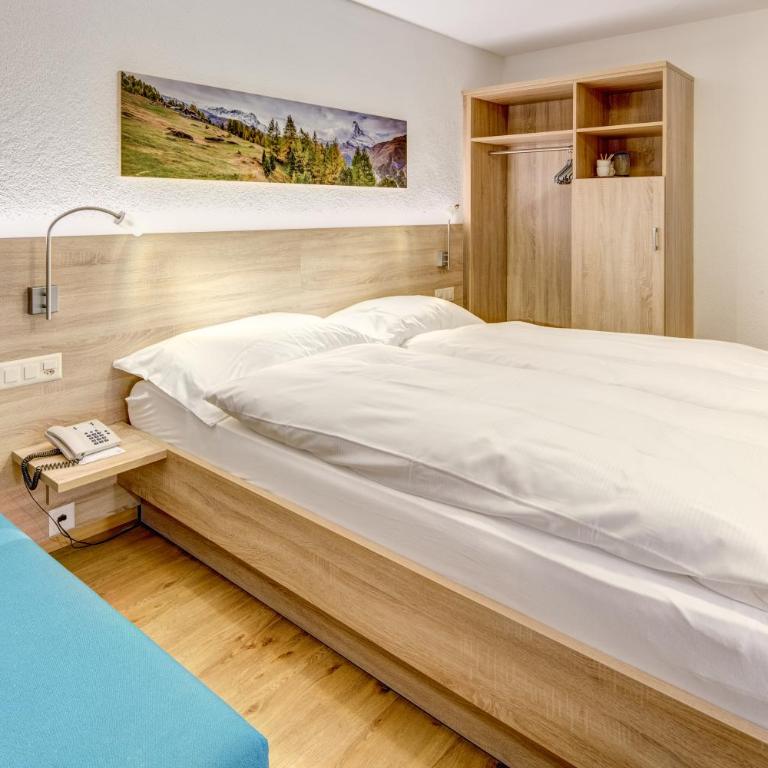Matterhorn Inn - Wellness & Dining - at Zermatt Shuttle Station - Superior Doppelzimmer - 3