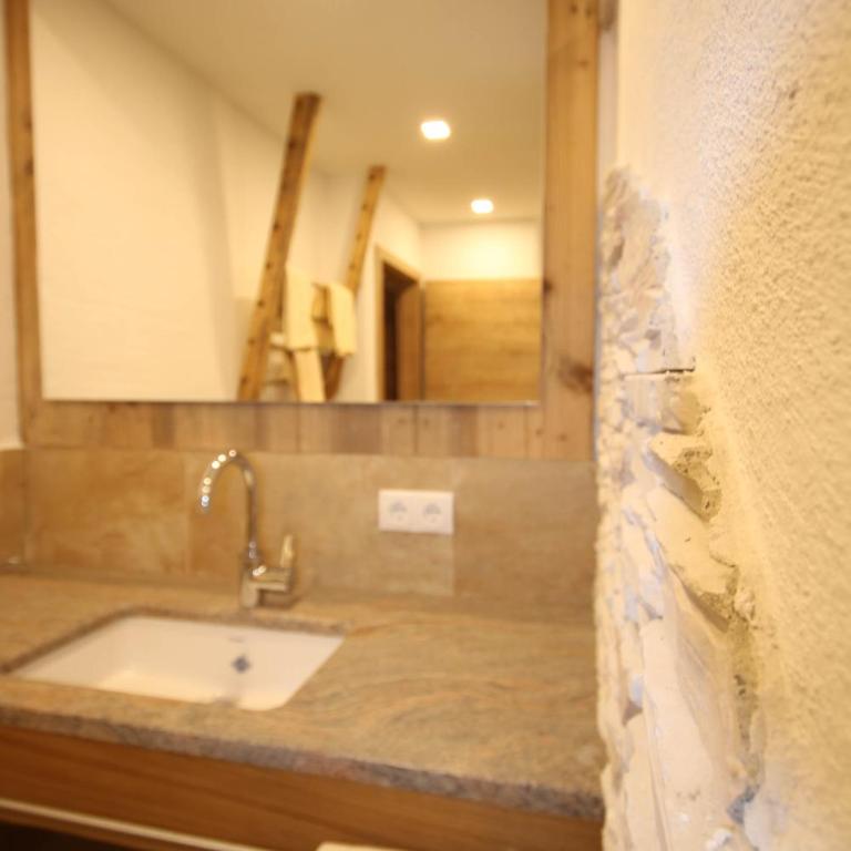 Appartementhaus Brunnenhof - Großes Apartment mit Balkon - 23