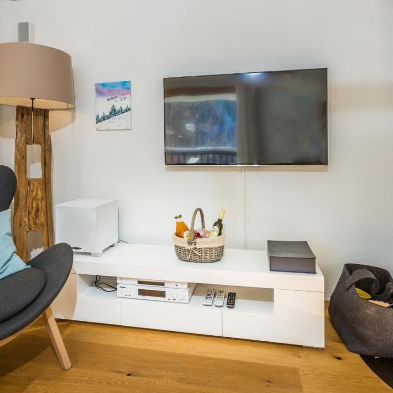 Chalet Les Rahâs by Mrs Miggins - Luxus Apartment mit 3 Schlafzimmern und Whirlpool - 8