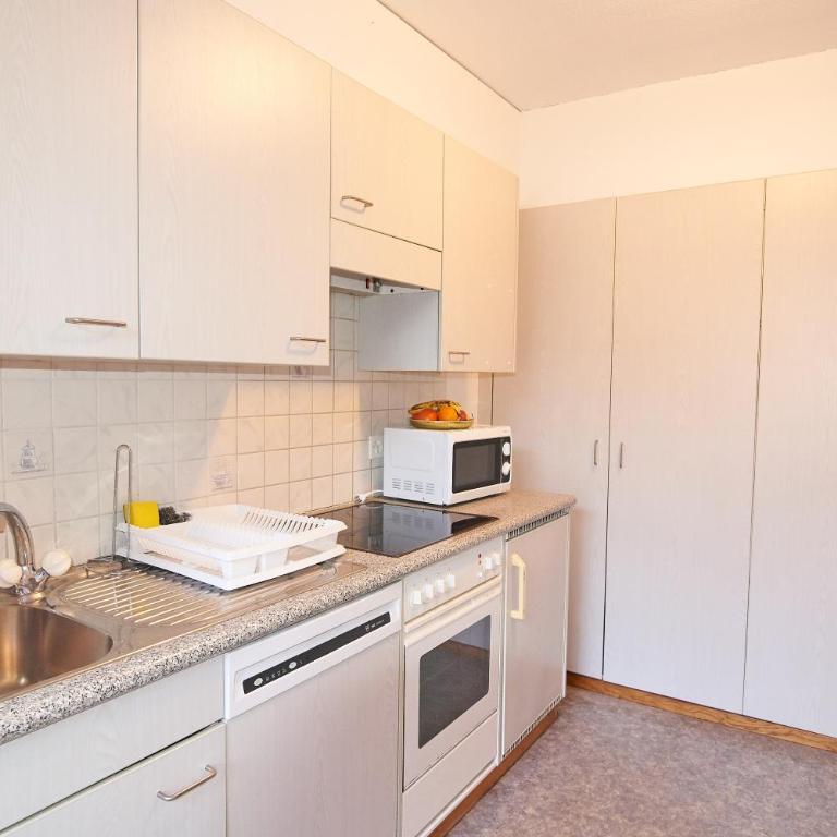 New West Station - Deluxe Apartment - 13